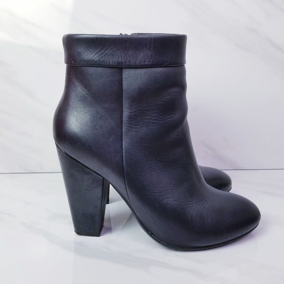 Steve Madden Shoes - Steve Madden Black Leather High Heel Booties 7.5